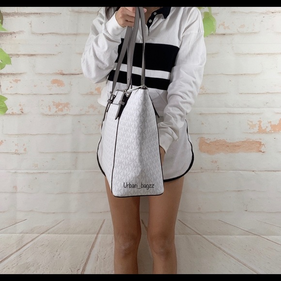 Michael Kors Ciara Large Top Zip Tote - Picture 2 of 7